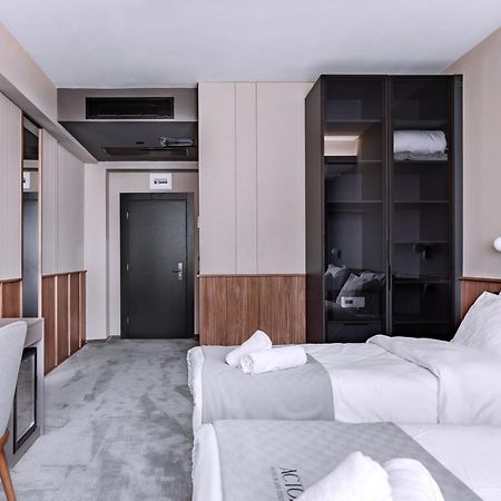 Actor Hotel Suto Orizari ภายนอก รูปภาพ