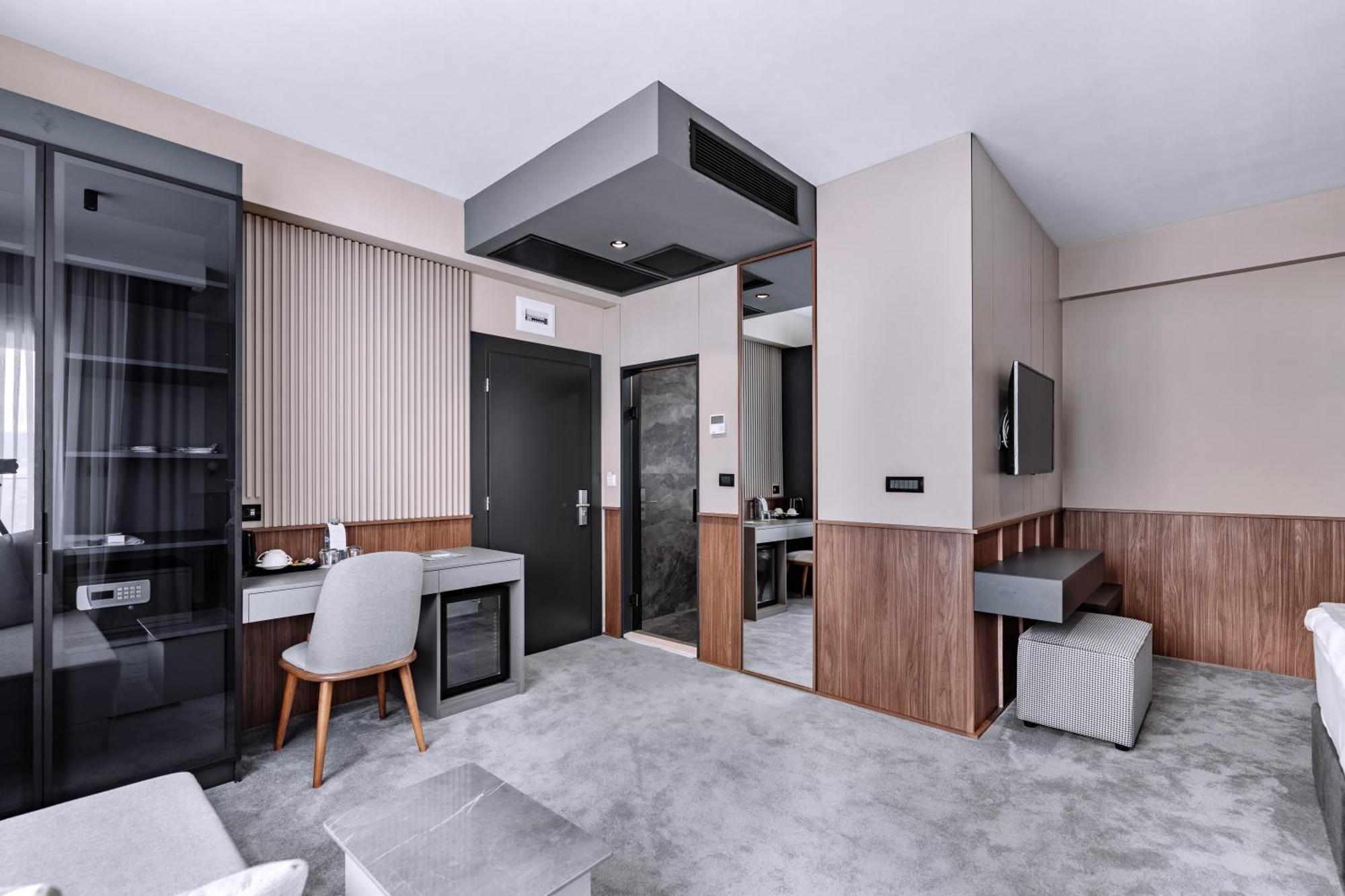 Actor Hotel Suto Orizari ภายนอก รูปภาพ